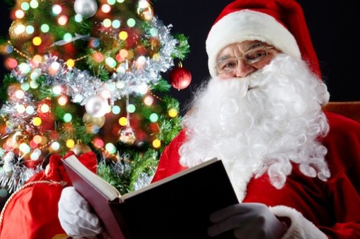 santa-reading-520x345